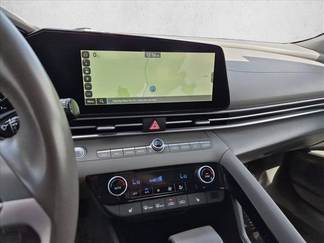 Used 2025 Hyundai Elantra SEL FWD image 15