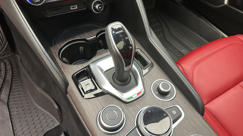 Used 2021 Alfa Romeo Giulia Ti w/ Nero Edizione AWD/4WD image 20