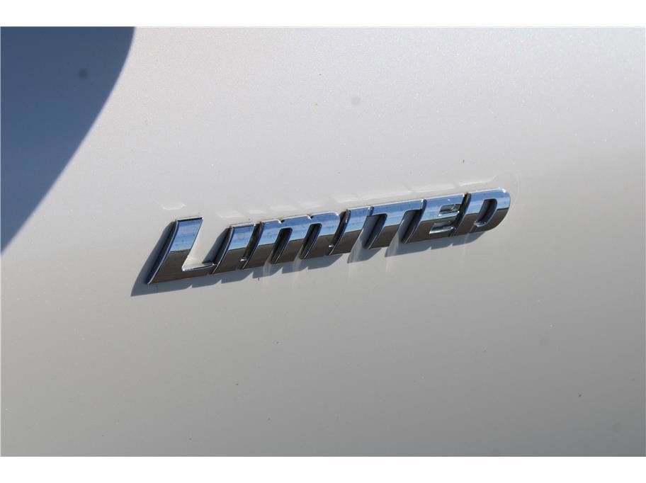 Used 2013 Toyota Highlander Limited image 39