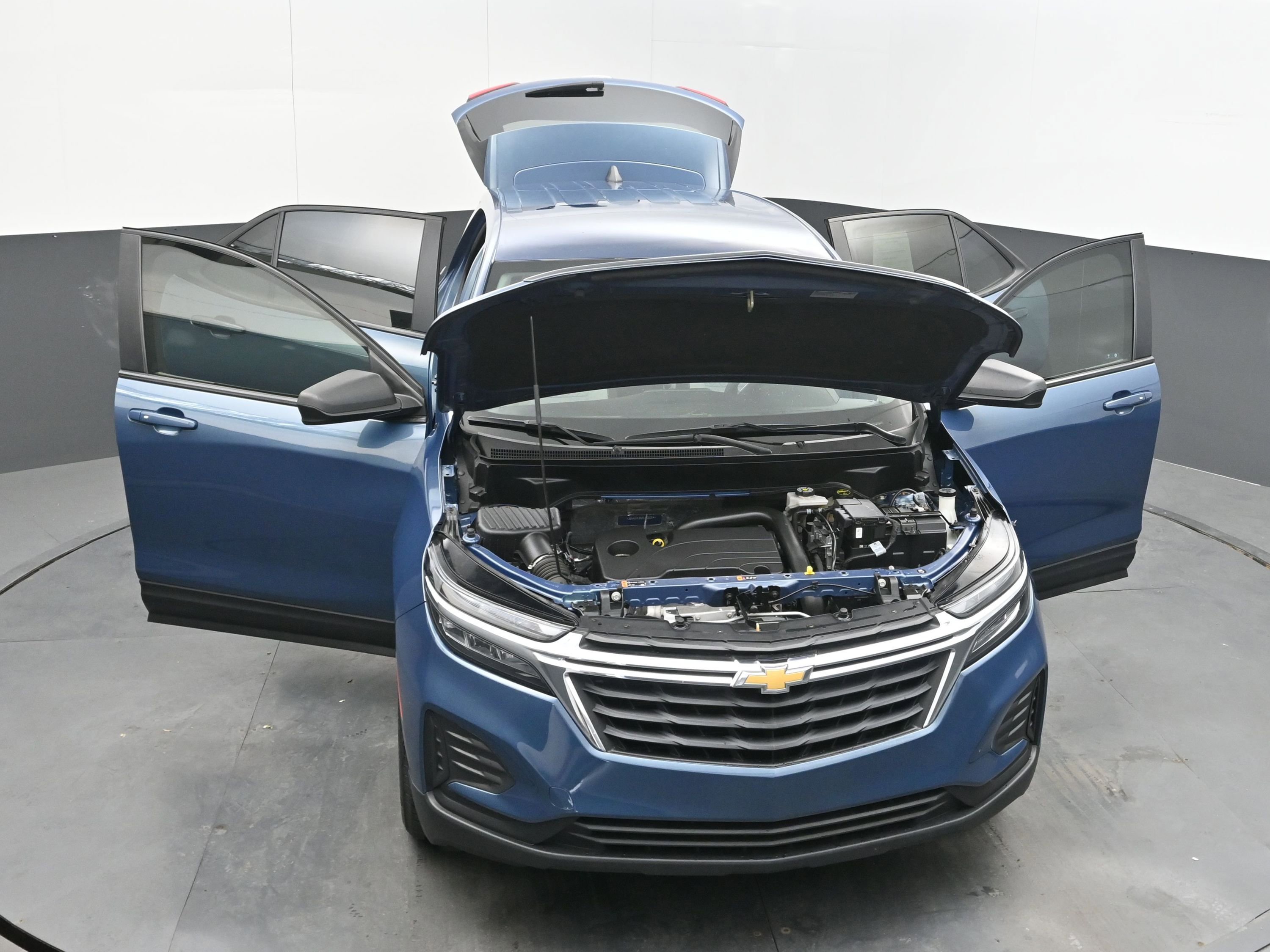 Used 2024 Chevrolet Equinox LS w/ LS Convenience Package FWD image 35