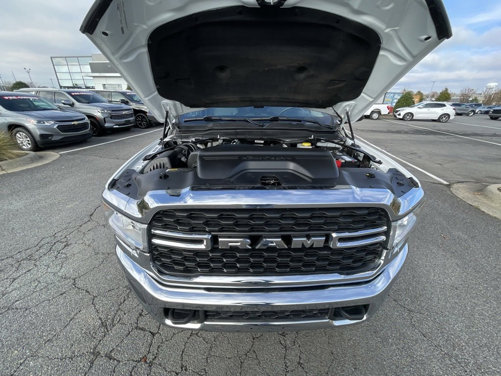 Used 2022 RAM 3500 Big Horn image 32