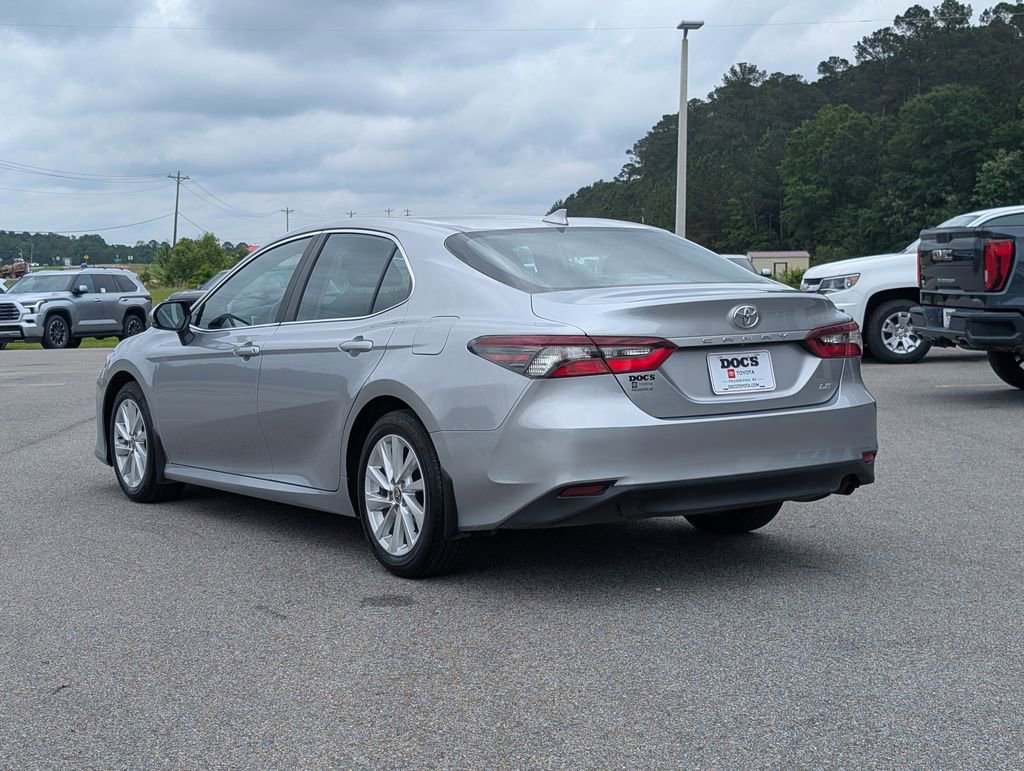 Used 2024 Toyota Camry LE w/ Convenience Package FWD image 6