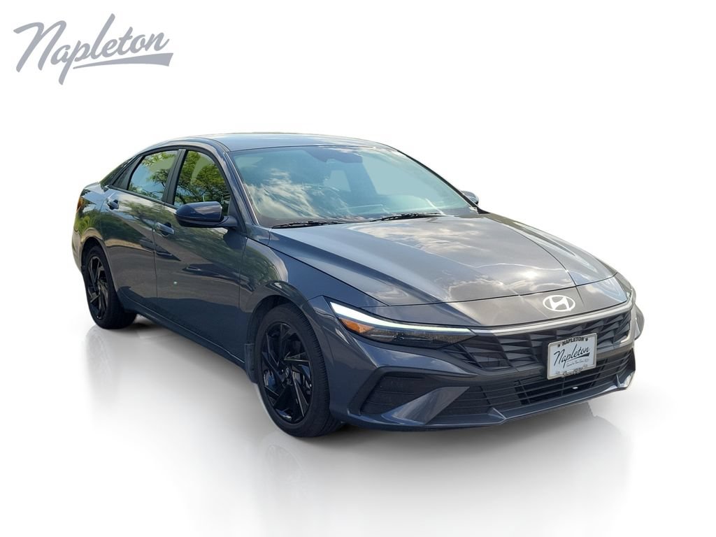 New 2026 Hyundai Elantra Sport FWD image 8
