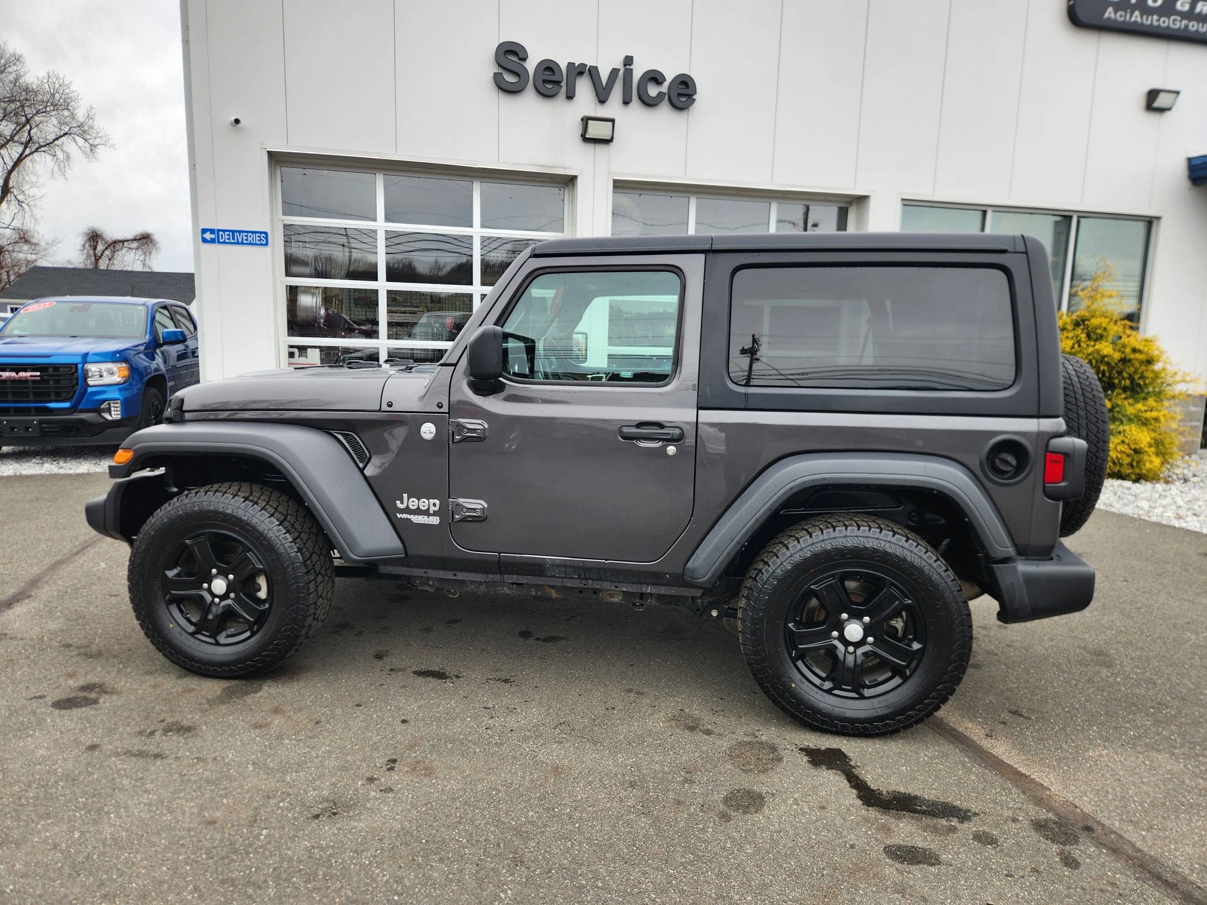Used 2020 Jeep Wrangler Sport image 9