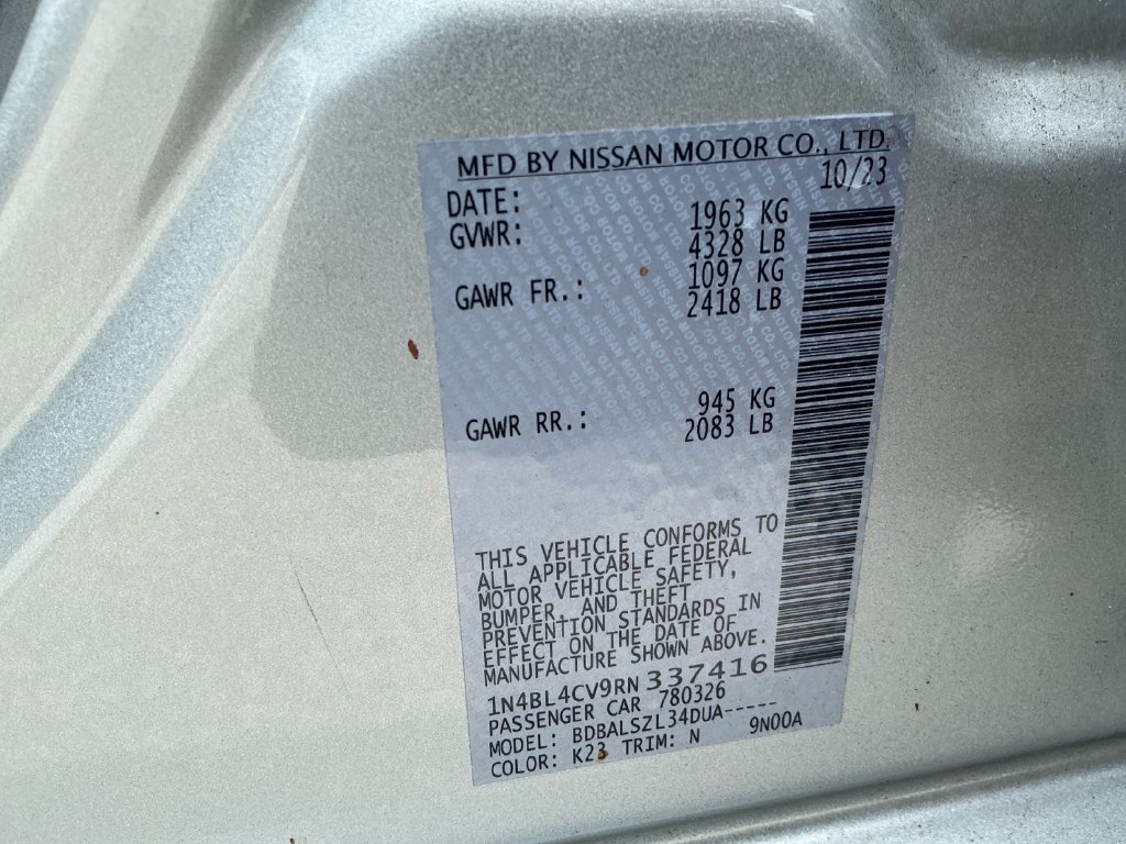 Used 2024 Nissan Altima 2.5 SR FWD image 30