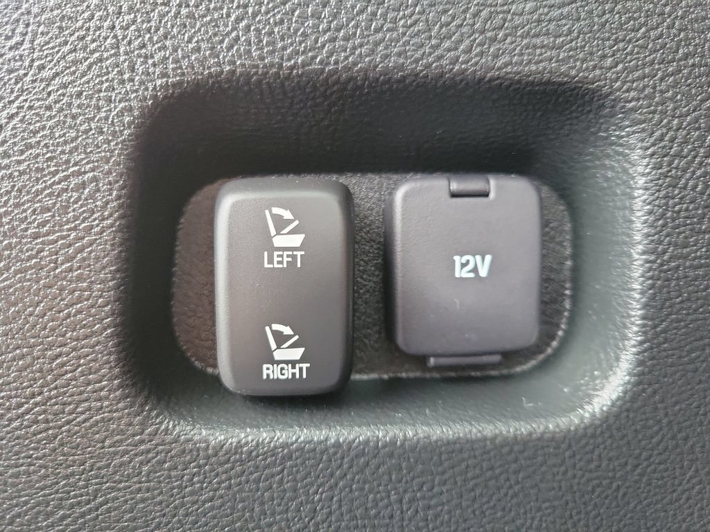 Used 2024 Ford Edge SEL w/ Convenience Package AWD/4WD image 9