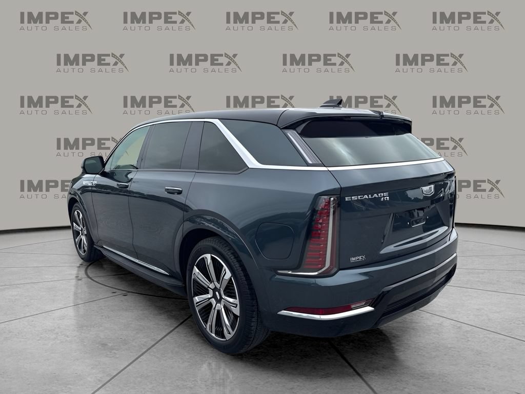 Used 2025 Cadillac Escalade IQ Luxury 1 AWD/4WD image 3