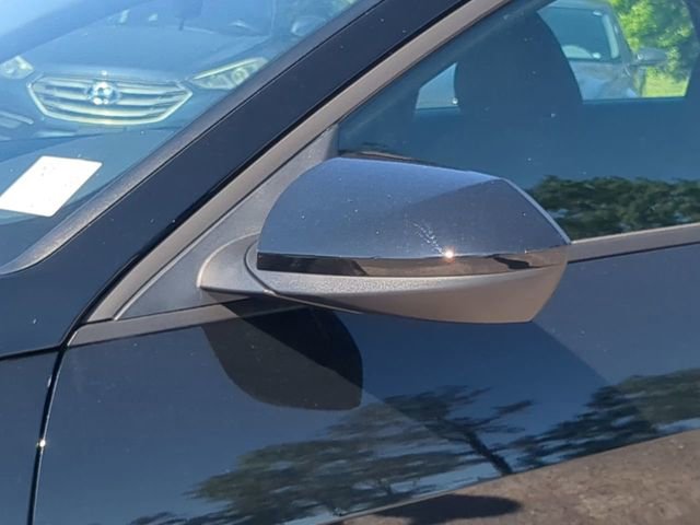 New 2025 Hyundai Elantra SEL FWD image 12