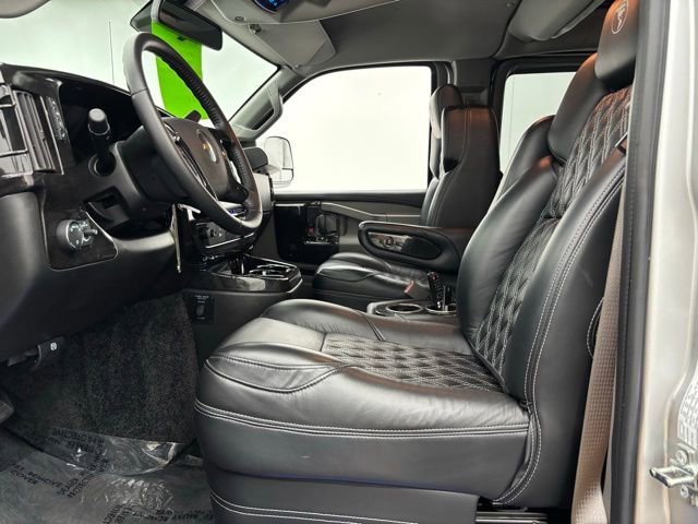 Used 2024 Chevrolet Express 2500 w/ Driver Convenience Package image 20