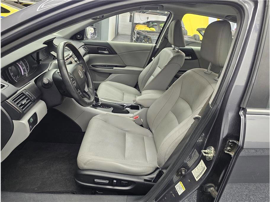 Used 2014 Honda Accord EX-L image 9