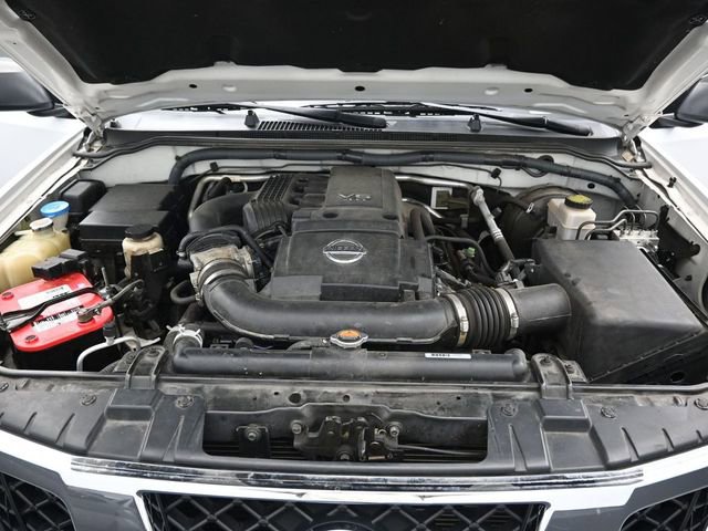 Used 2012 Nissan Frontier SV image 24