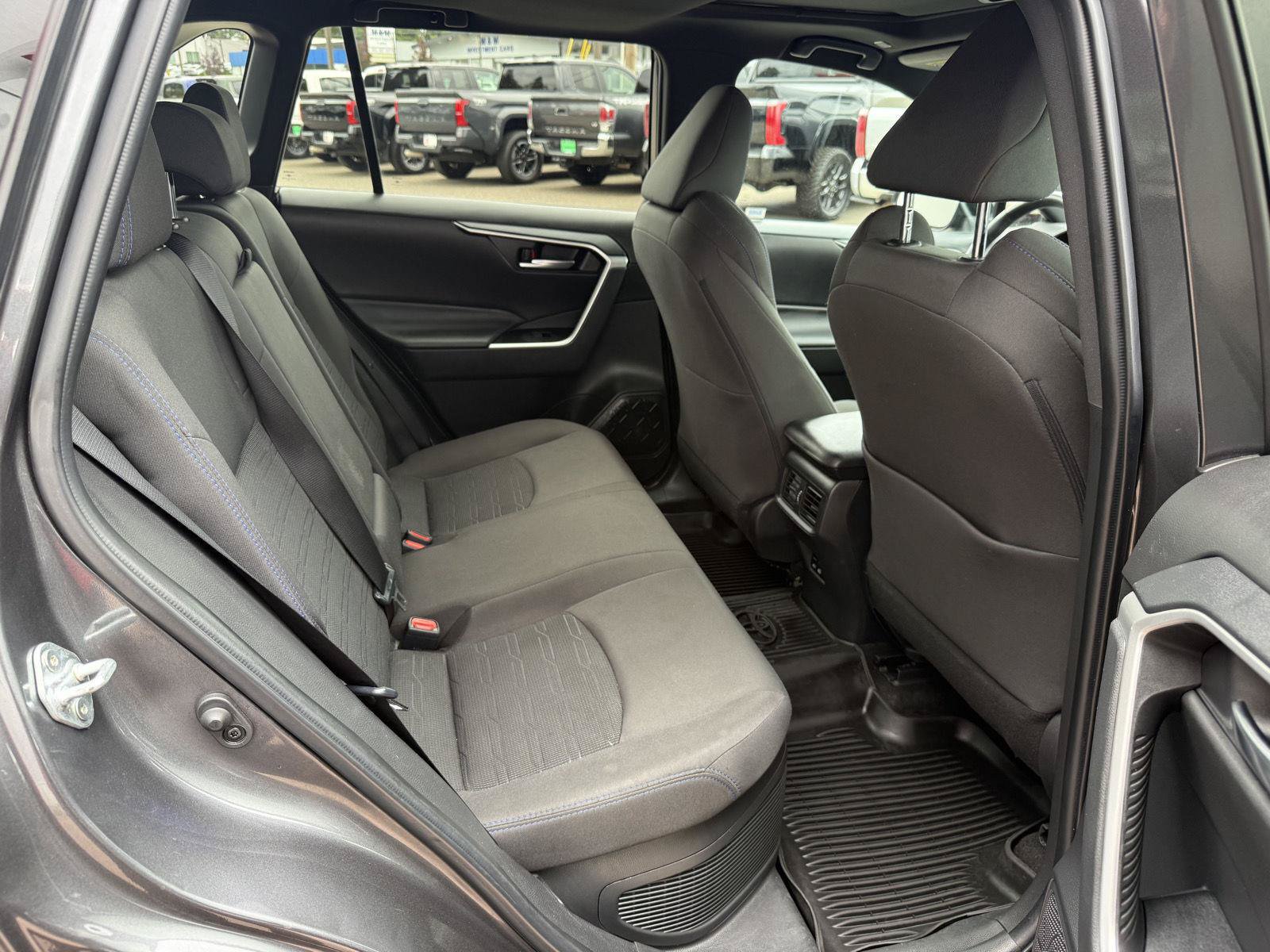 Certified 2023 Toyota RAV4 SE w/ Convenience Package AWD/4WD image 17