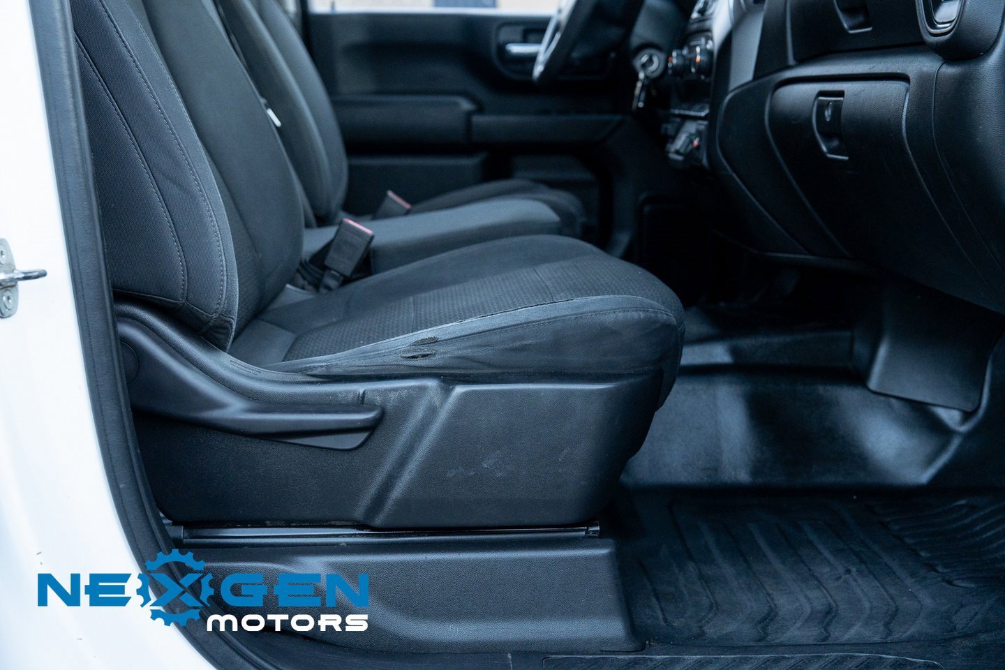 Used 2020 Chevrolet Silverado 2500 W/T image 42