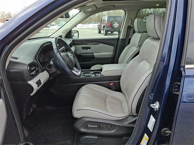 Used 2023 Honda Pilot Elite image 16