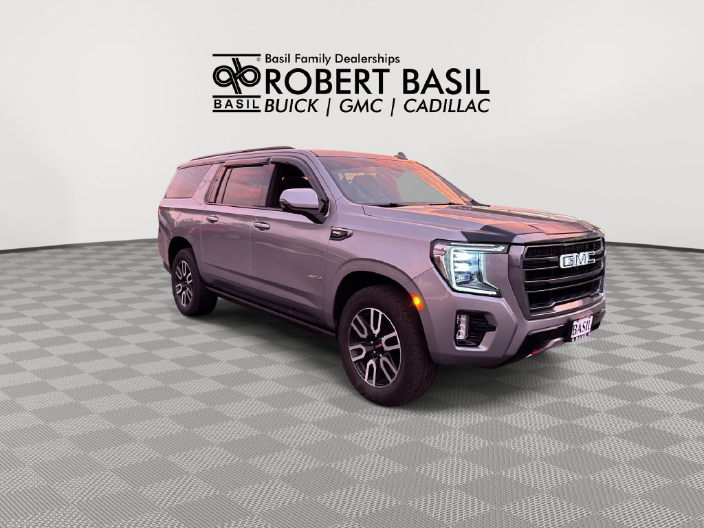 Used 2023 GMC Yukon XL AT4 w/ AT4 Premium Package AWD/4WD image 2