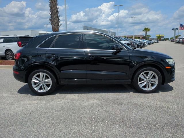 Used 2017 Audi Q3 2.0T Premium Plus w/ Premium Plus Package AWD/4WD image 3