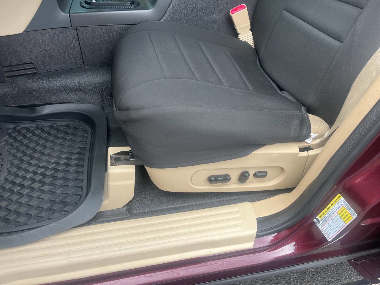 Used 2007 Ford Explorer Sport Trac Limited image 22