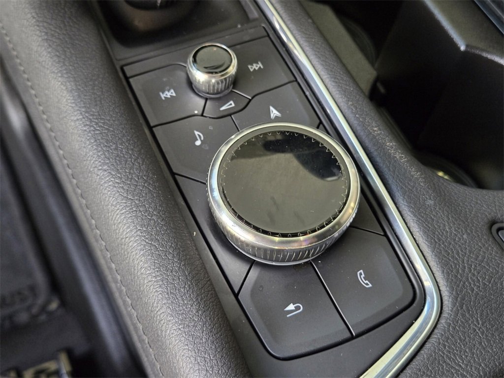 Used 2025 Cadillac XT6 Premium Luxury image 28