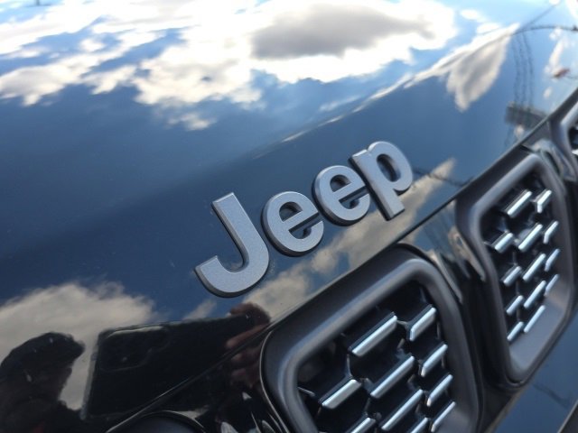 Used 2024 Jeep Compass Limited w/ High Altitude Package image 63