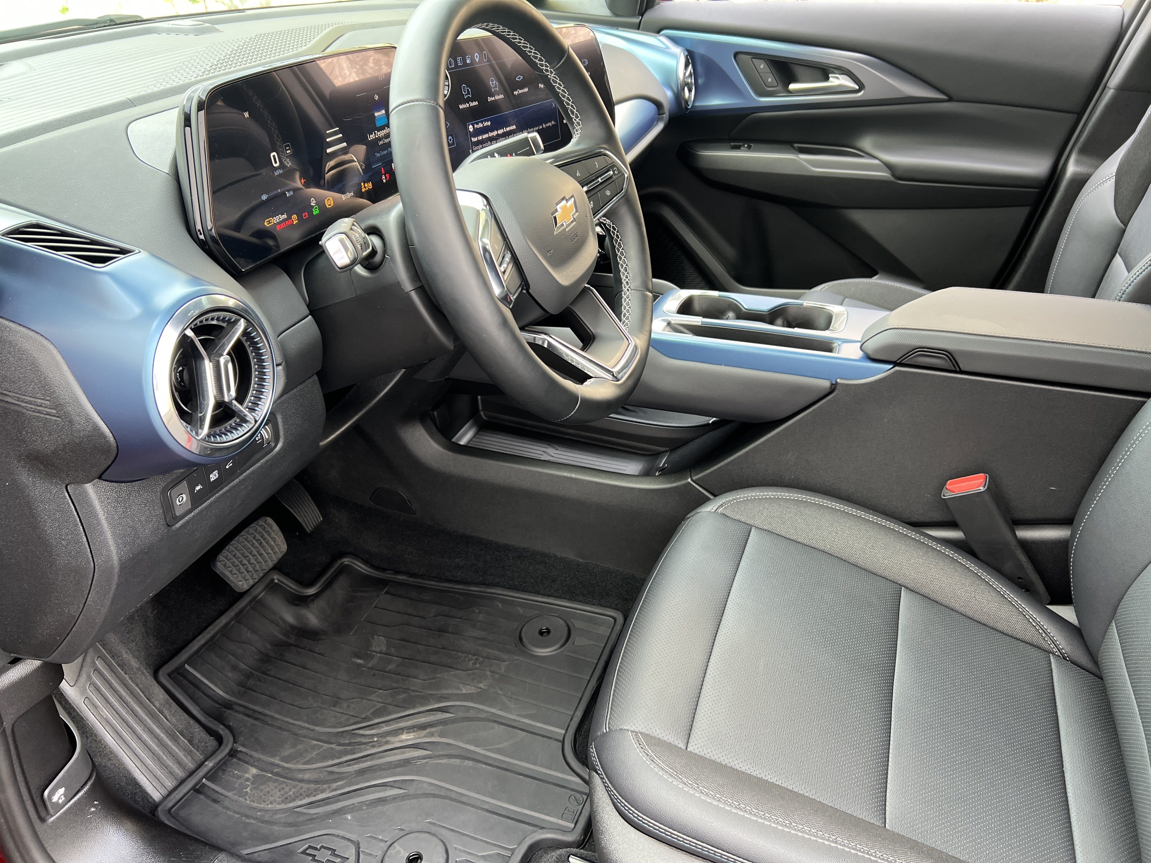 Used 2026 Chevrolet Equinox EV LT AWD/4WD image 14