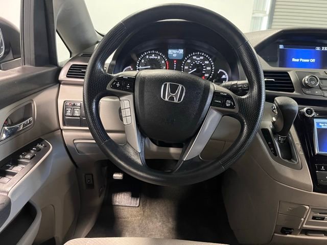 Used 2017 Honda Odyssey SE image 19
