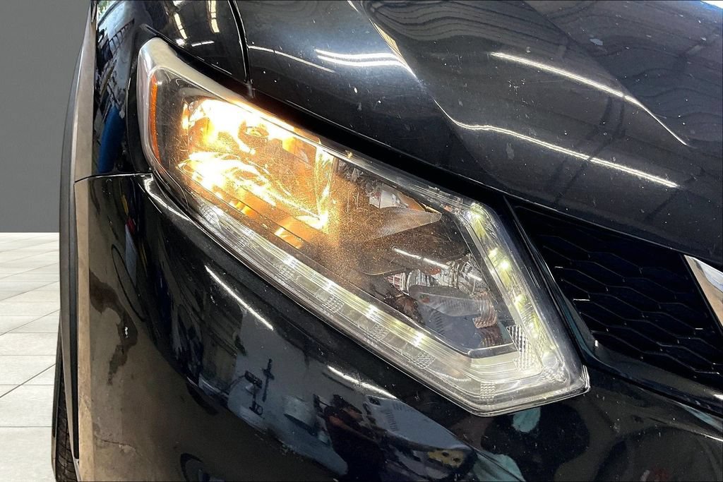 Used 2016 Nissan Rogue SL FWD image 23