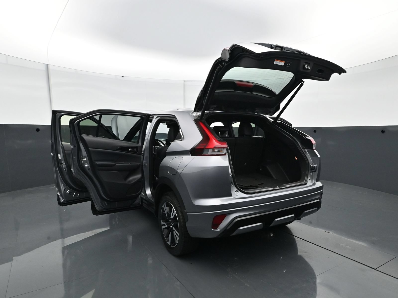 Used 2024 Mitsubishi Eclipse Cross SEL AWD/4WD image 31