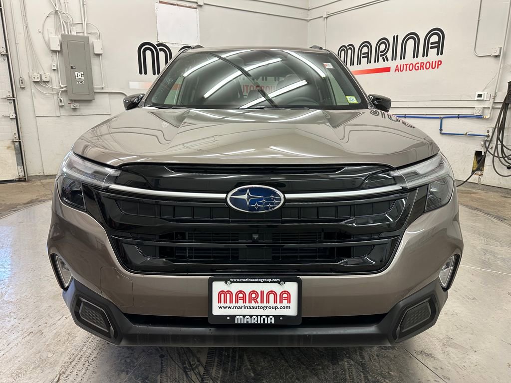 Used 2025 Subaru Forester Touring image 12