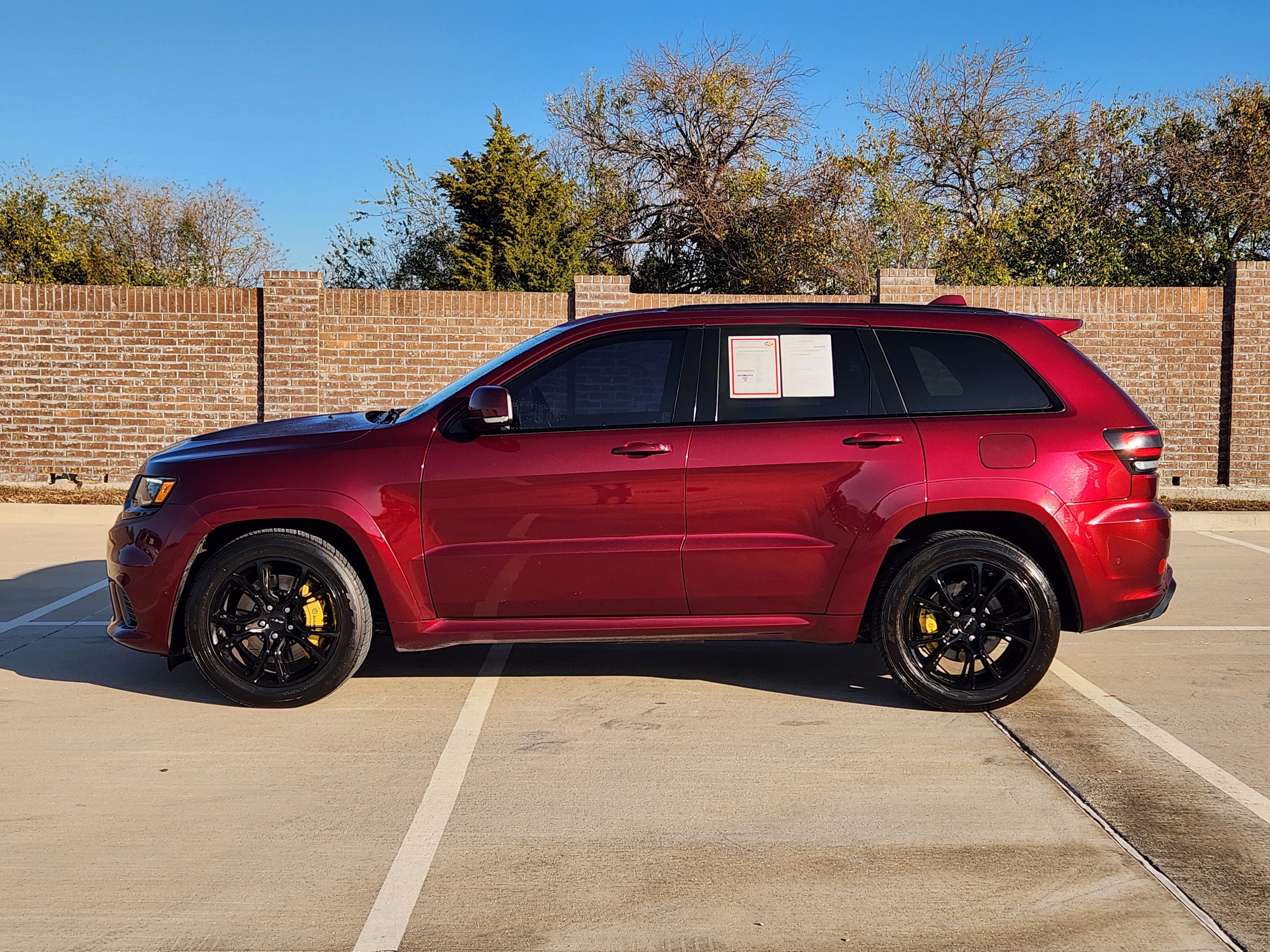 Used 2017 Jeep Grand Cherokee SRT image 5