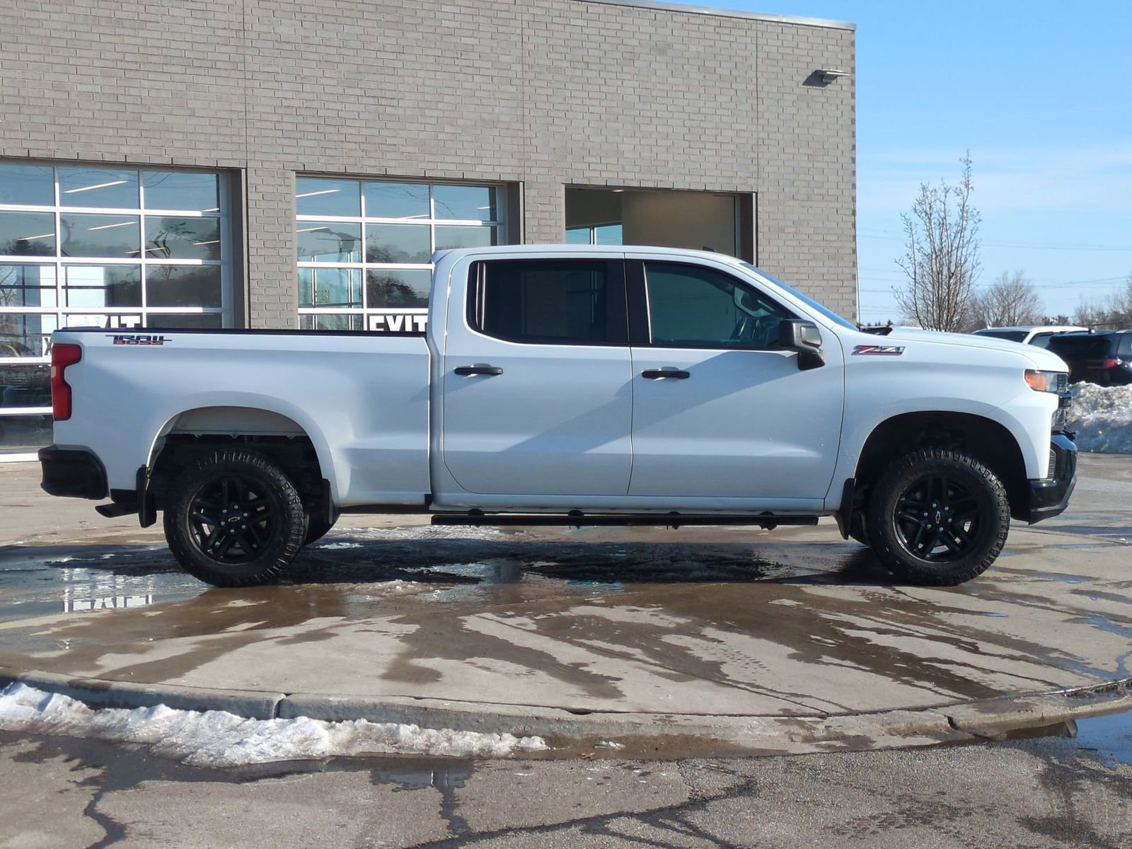 Used 2022 Chevrolet Silverado 1500 Custom Trail Boss w/ Safety Confidence Package image 9