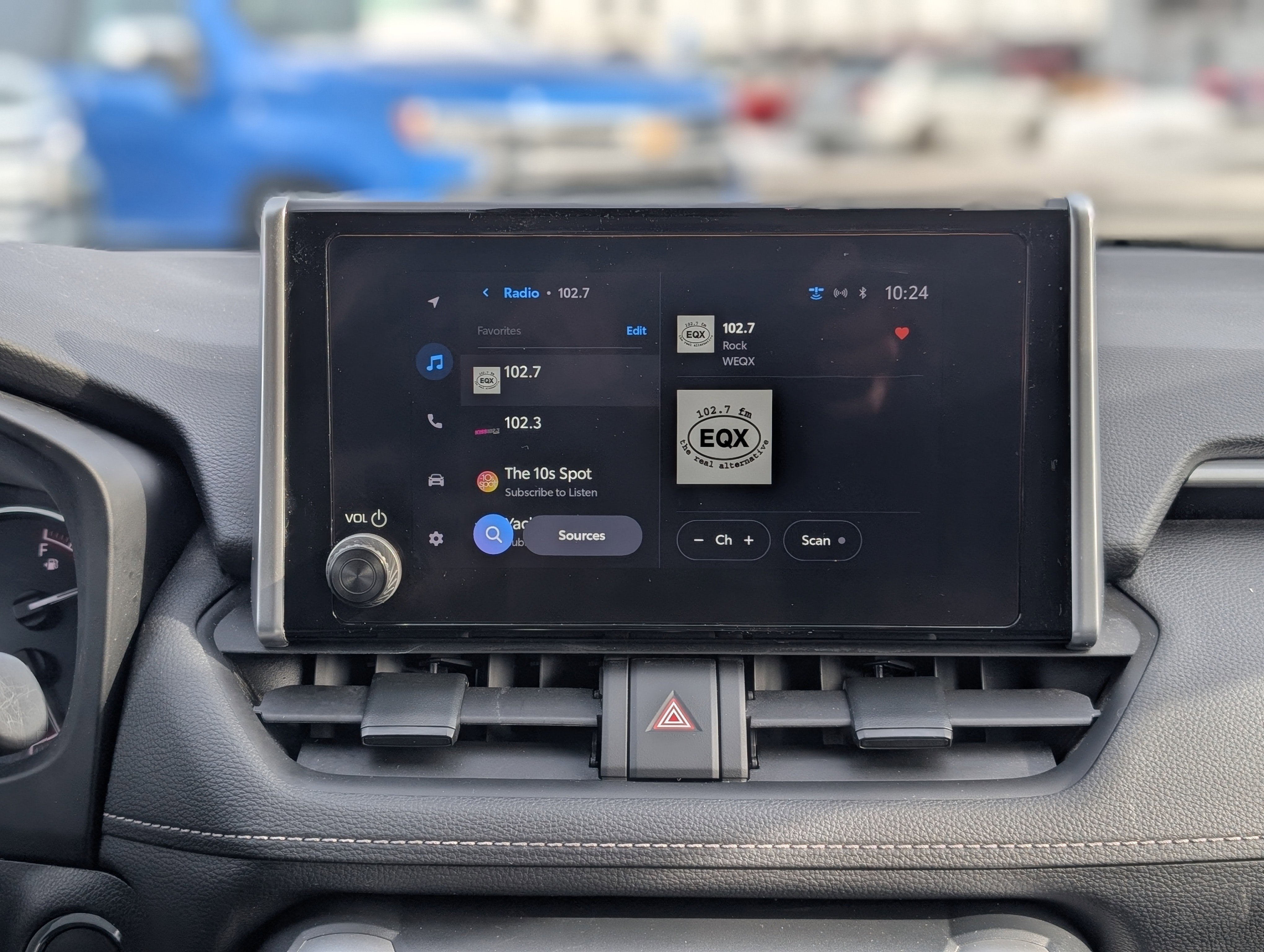 Used 2023 Toyota RAV4 XLE image 21