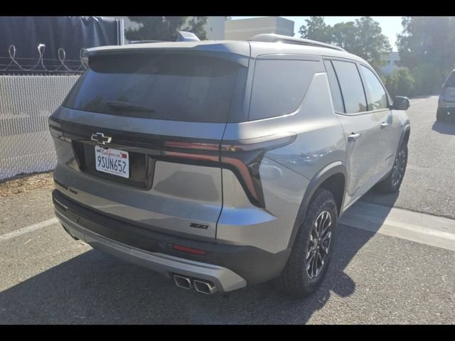 Used 2025 Chevrolet Traverse Z71 w/ Driver Confidence Package AWD/4WD image 4