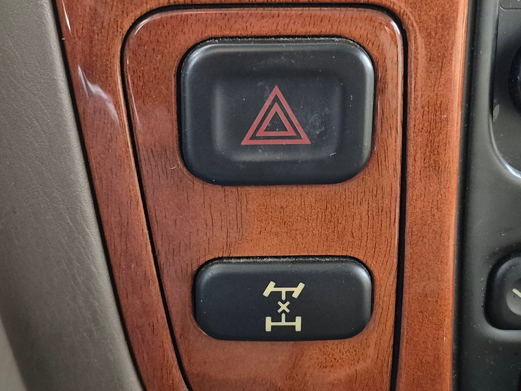 Used 2002 Lexus LX 470 4WD image 25