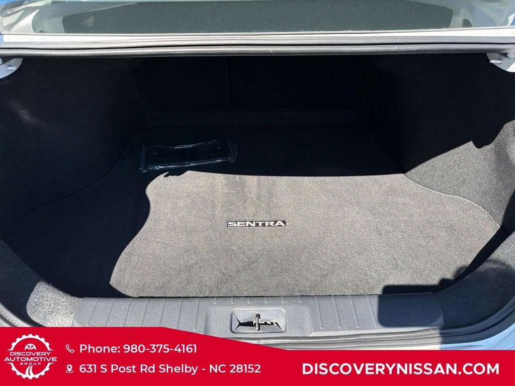 Certified 2025 Nissan Sentra SR w/ Midnight Edition FWD image 33