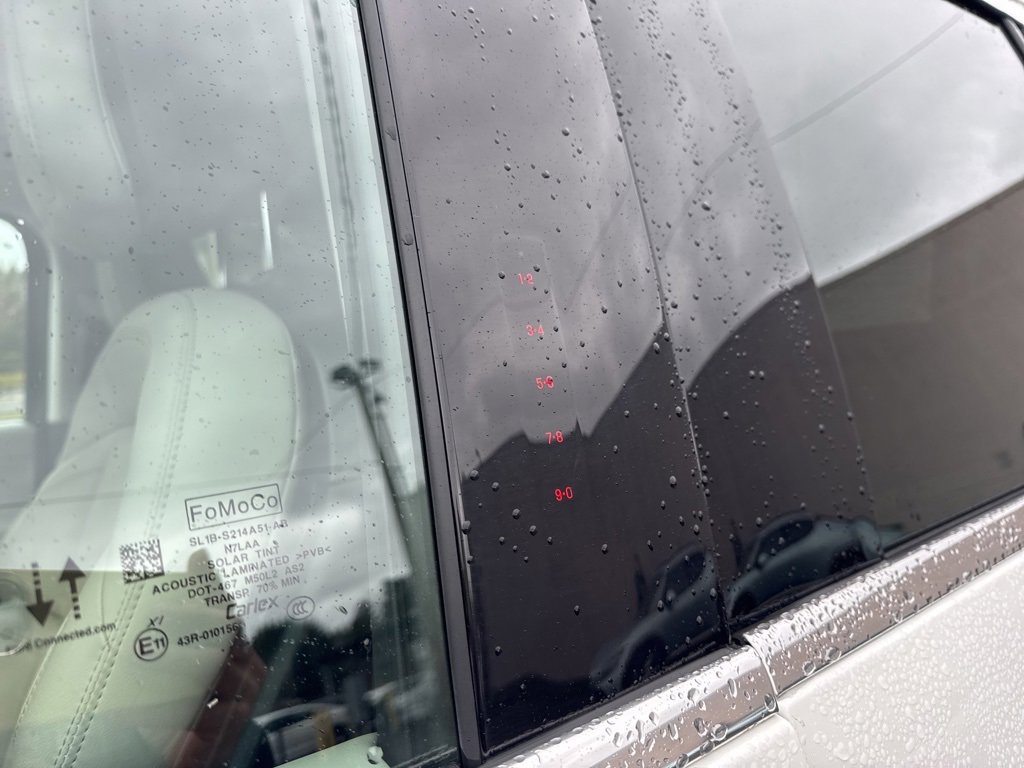 Used 2025 Lincoln Navigator L Reserve image 12