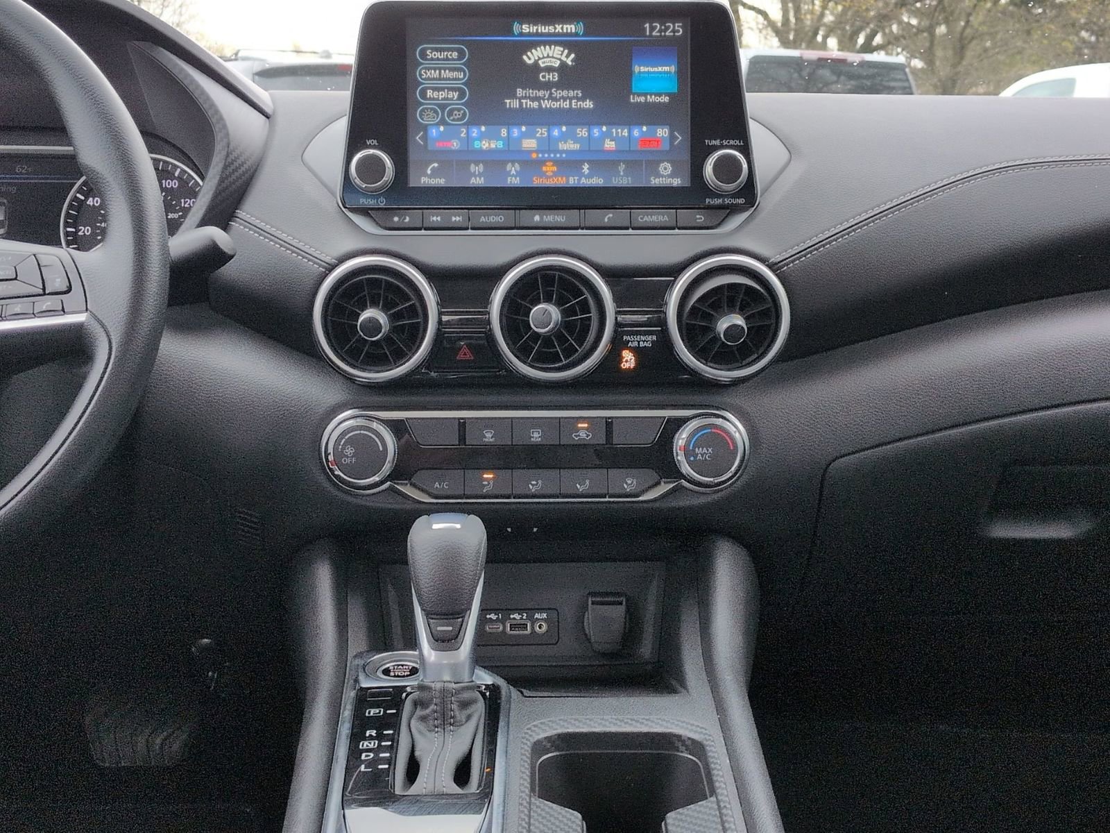 Certified 2025 Nissan Sentra SV image 21