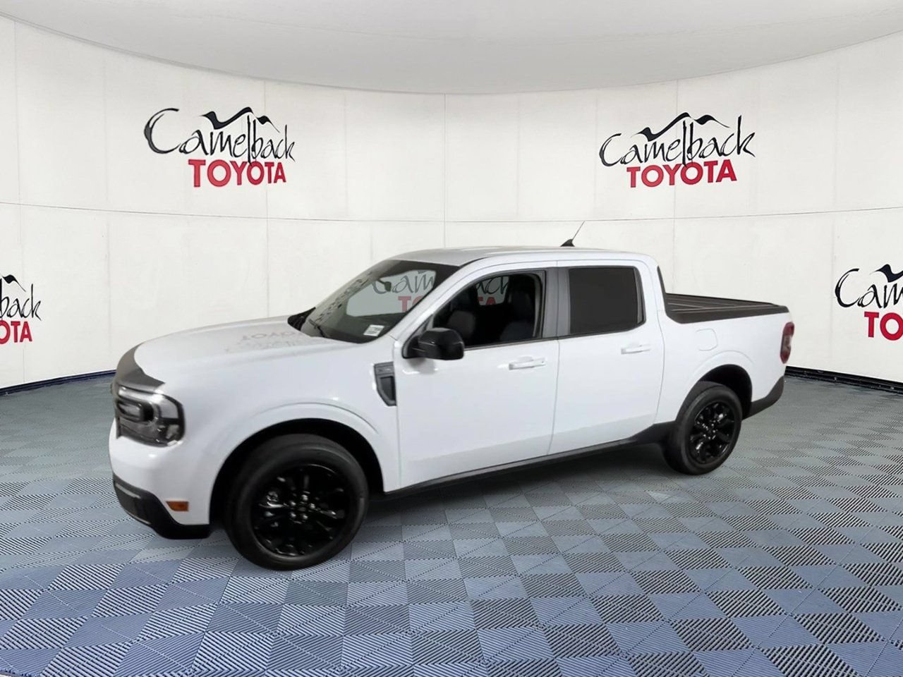 Used 2024 Ford Maverick Lariat w/ Black Appearance Package FWD image 7