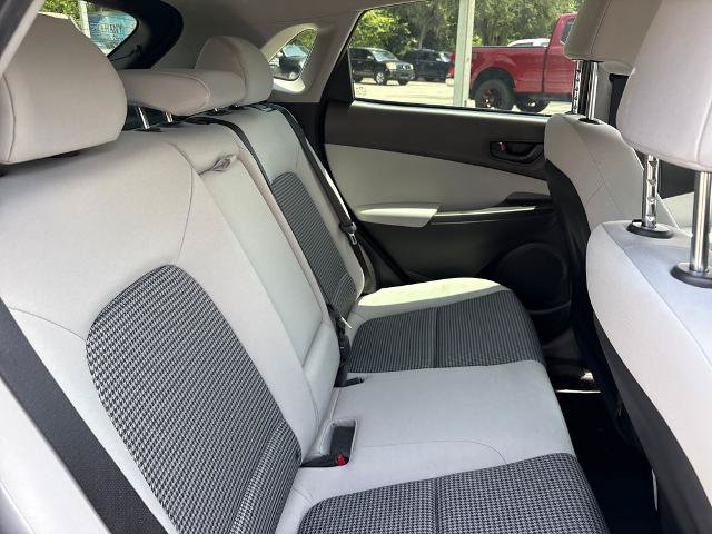 Used 2023 Hyundai Kona SE AWD/4WD image 27