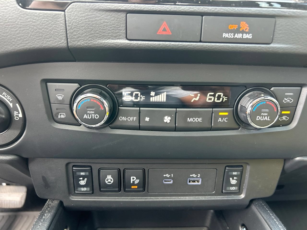 Used 2022 Nissan Frontier PRO-4X w/ Pro-4X Premium Package AWD/4WD image 22