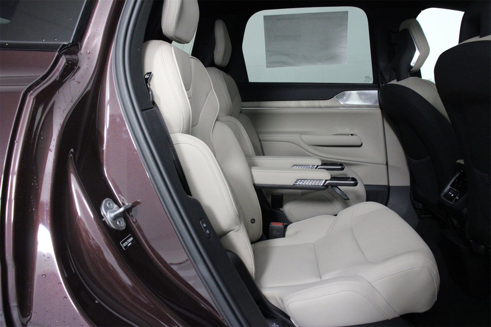 New 2025 Volvo EX90 Ultra image 11