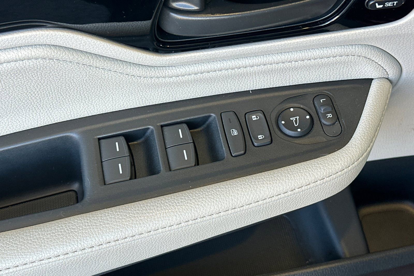 Used 2025 Honda Odyssey Touring image 11