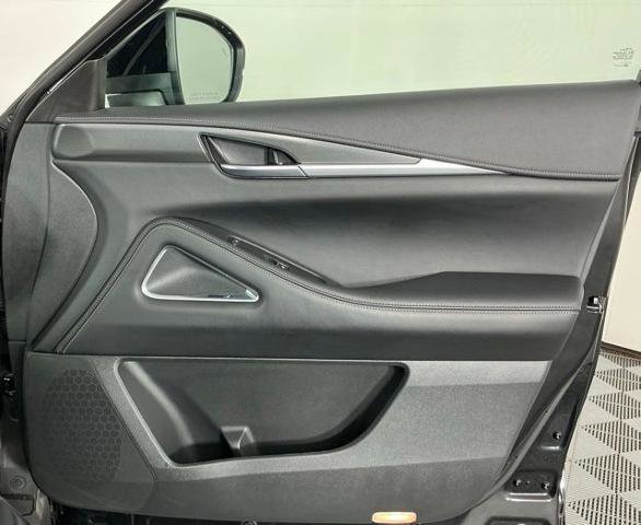 Certified 2025 INFINITI QX60 Luxe FWD image 26