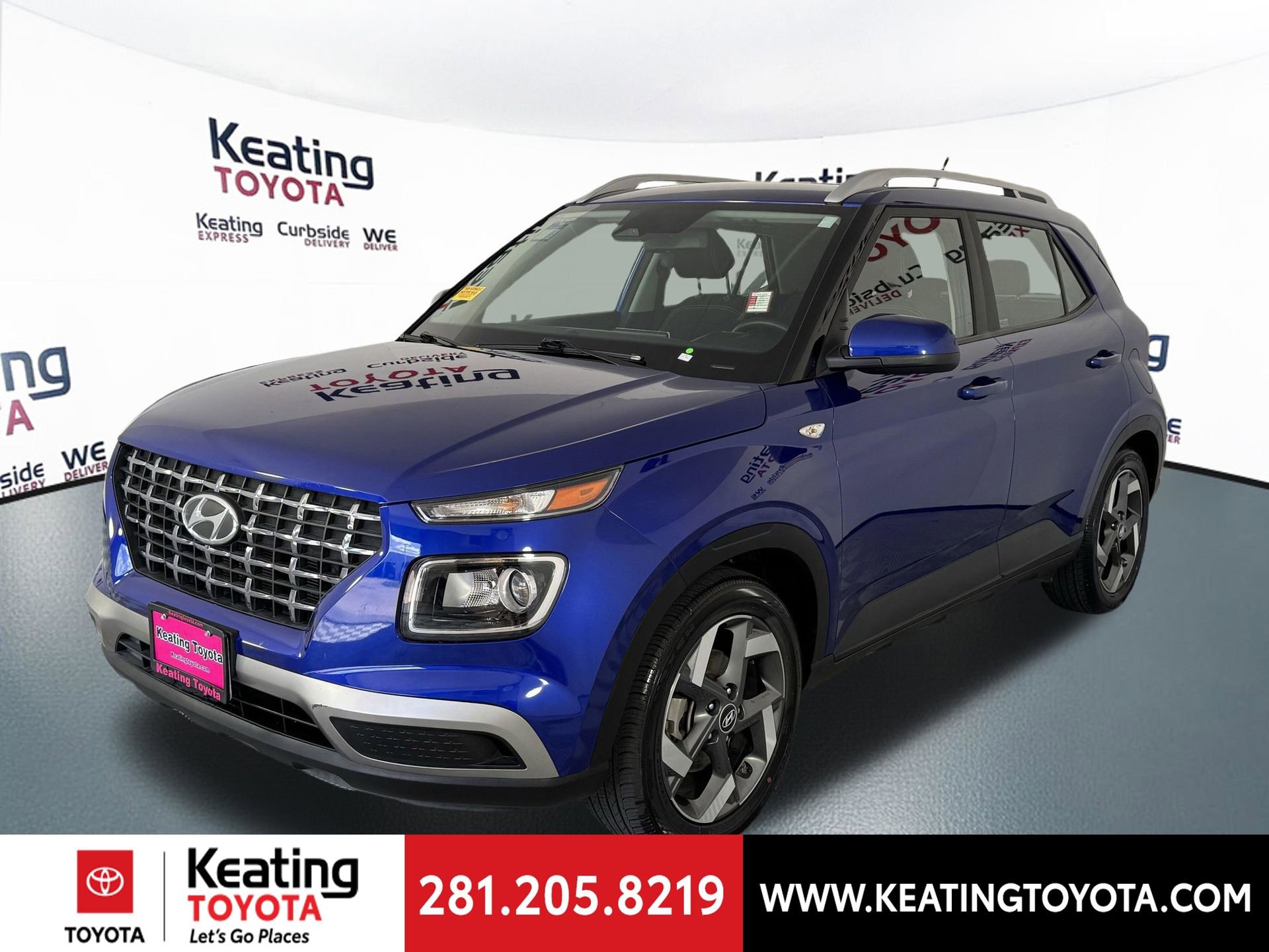 Used 2023 Hyundai Venue SEL image 9