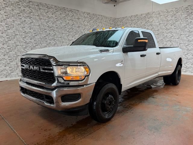 Used 2023 RAM 3500 Tradesman w/ Chrome Appearance Group AWD/4WD image 2