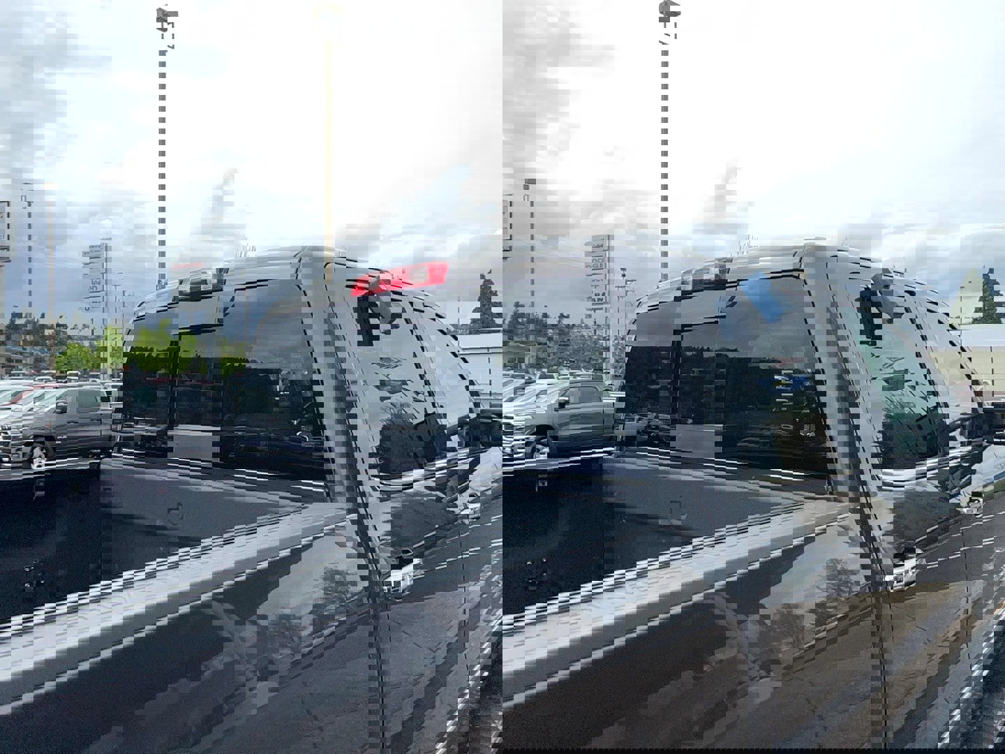 Used 2015 Chevrolet Silverado 3500 LTZ w/ Duramax Plus Package AWD/4WD image 17