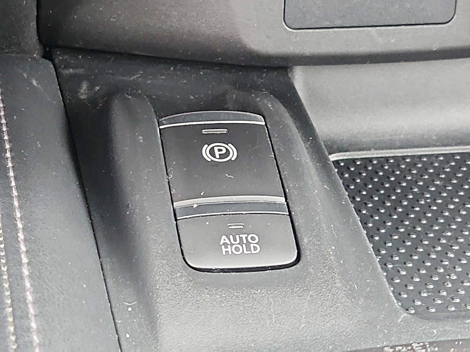 Used 2020 Nissan Rogue Sport SL AWD/4WD image 24