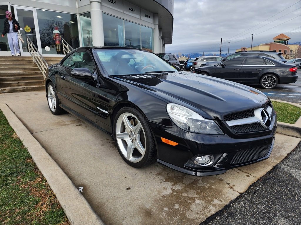 Used 2009 Mercedes-Benz SL 550 image 3
