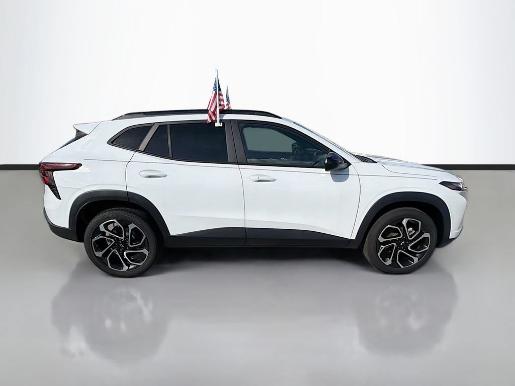 Used 2024 Chevrolet Trax RS w/ Driver Confidence Package FWD image 8