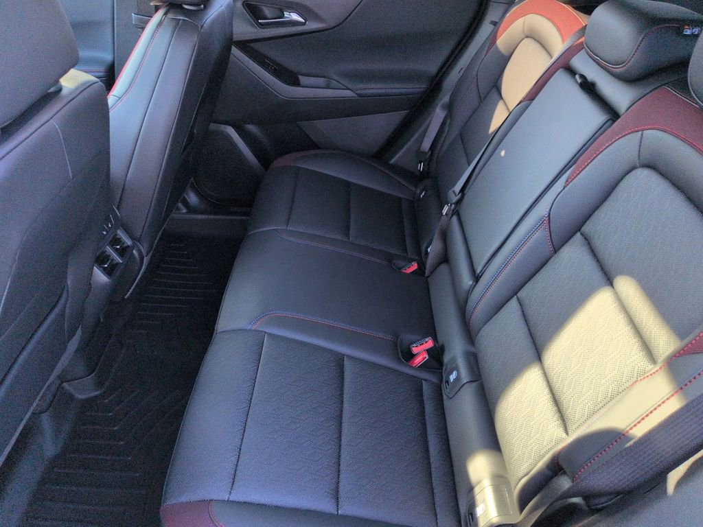 Used 2026 Chevrolet Equinox RS w/ Convenience Package III image 17