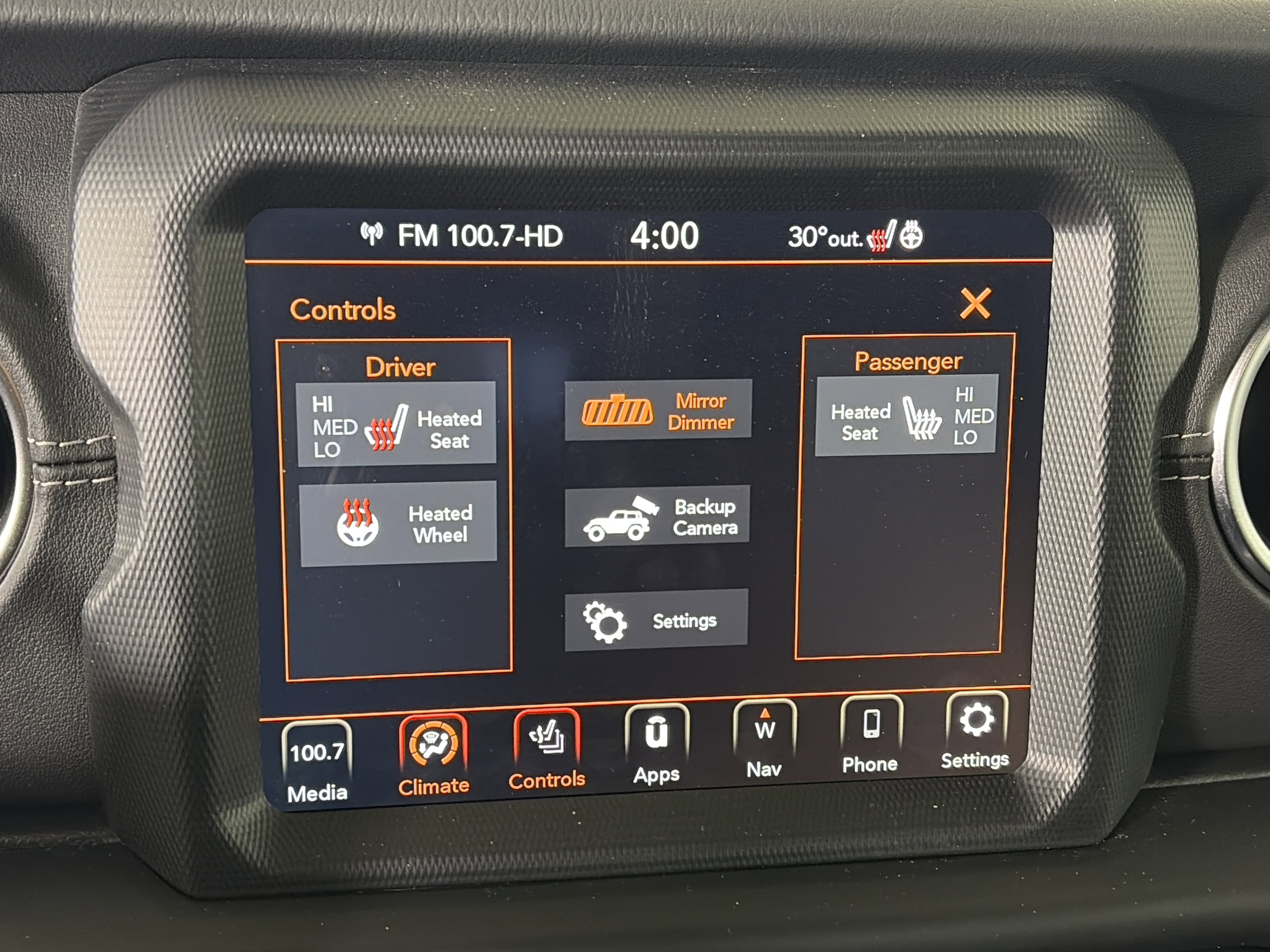 Used 2023 Jeep Wrangler Sahara w/ Cold Weather Group image 20